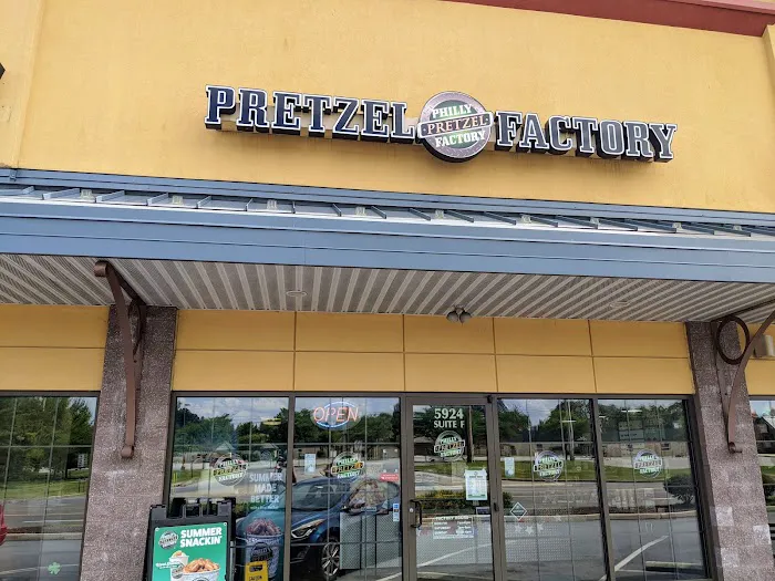 Philly Pretzel Factory Picture 5