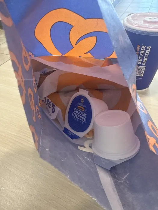Auntie Anne’s Picture 9