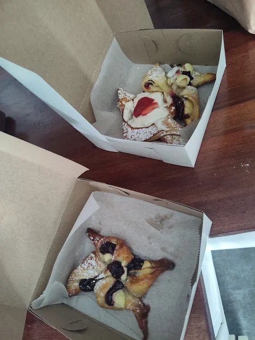Lagatta Bakery Picture 1