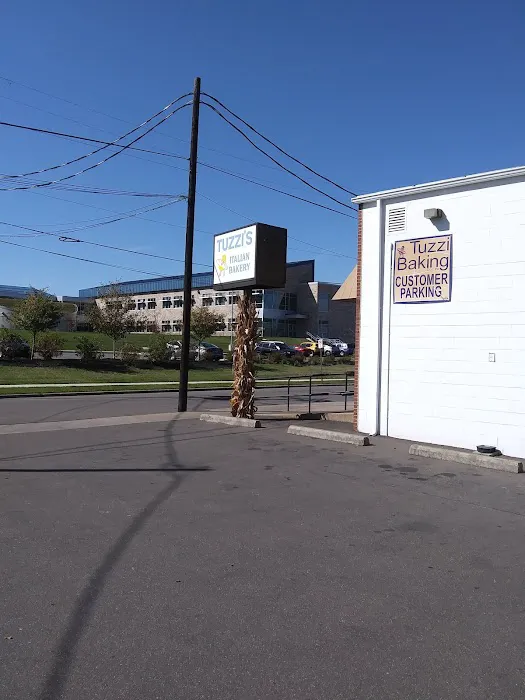 Tuzzi Baking Co Picture 1