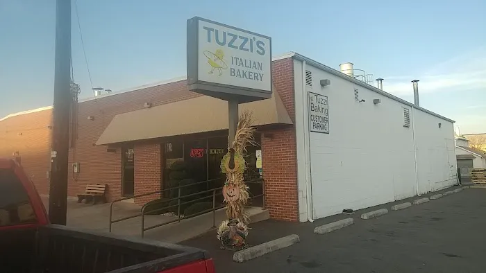 Tuzzi Baking Co Picture 6