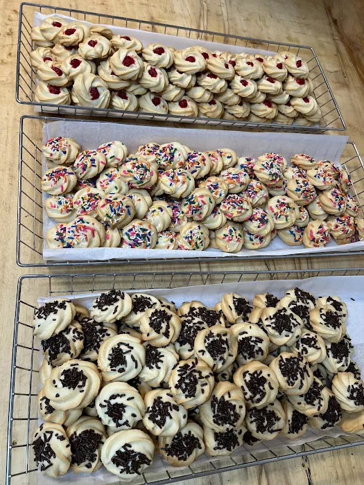 Friends Coffee Shop And Bakery Picture 2