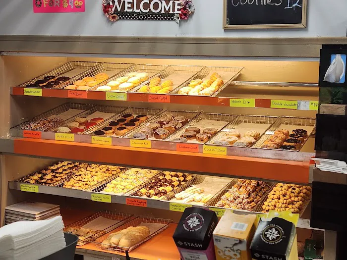 Friends Coffee Shop And Bakery Picture 7