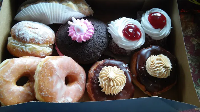 Sanitary Bakery Picture 6