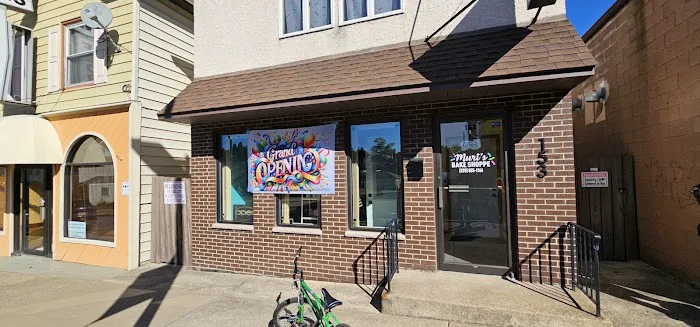 Murt's Bake Shoppe Picture 6