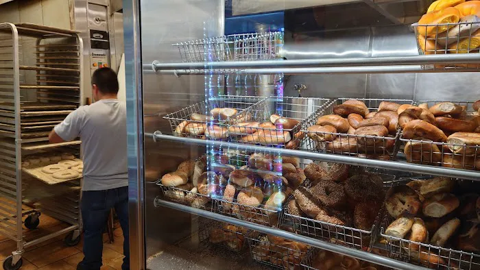 Morris Bagels And Deli Picture 1