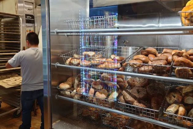 Morris Bagels And Deli