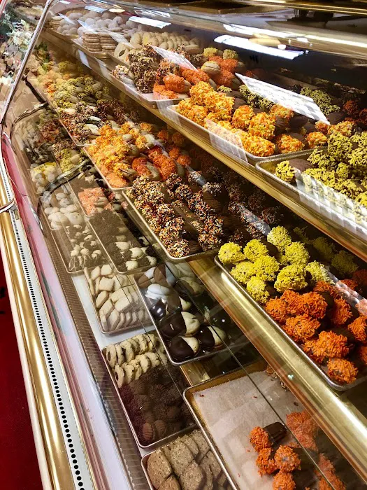 Swiss Chalet Bakery & Cafe Picture 1