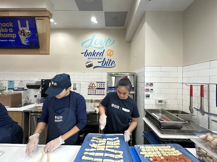 Auntie Anne's Picture 4