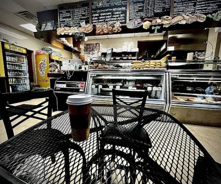 J & J Bagels
