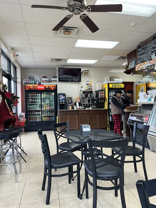 J & J Bagels Picture 9