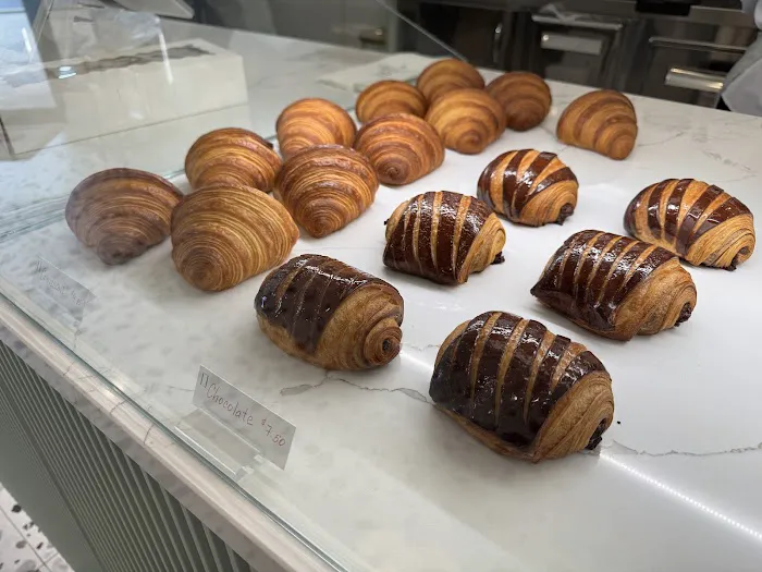 LELU Patisserie Picture 10
