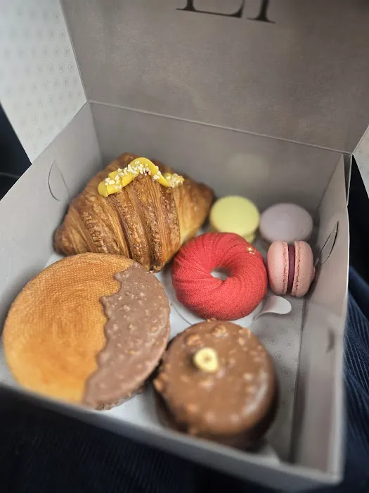 LELU Patisserie Picture 6