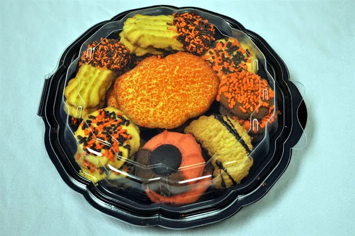 Leonard Novelty Bakery Picture 8