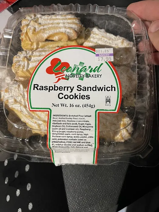 Leonard Novelty Bakery Picture 6
