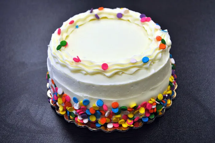 Leonard Novelty Bakery Picture 10
