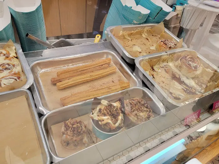 Cinnabon Picture 5