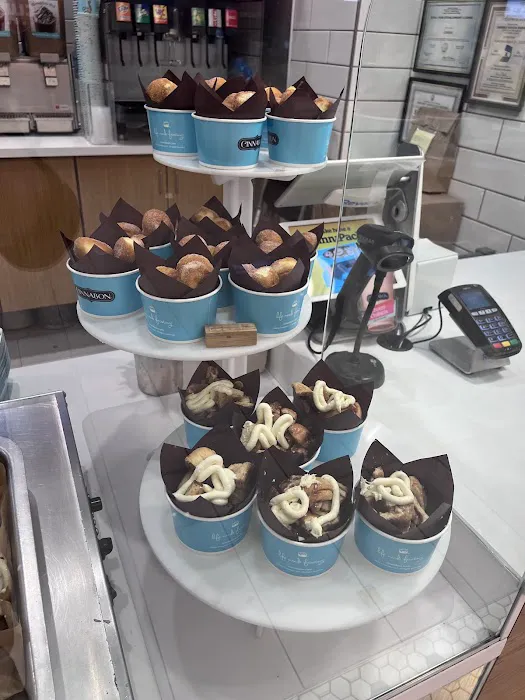 Cinnabon Picture 8
