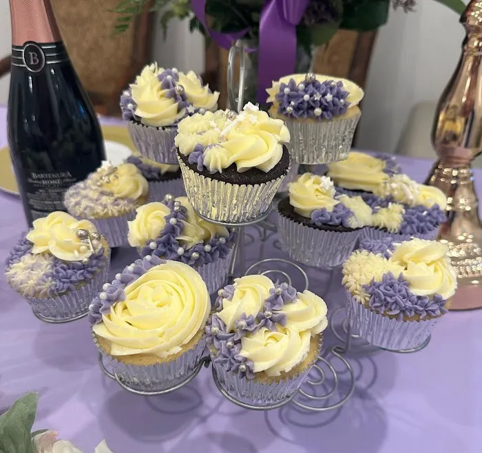 Em’s Cupcakes & Delicacies LLC Picture 6