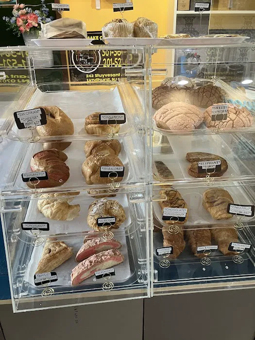 Las Lomas Bakery & Cafe Picture 9