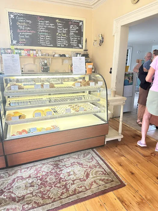 La Maison Blanche Bakery Cafe Picture 7