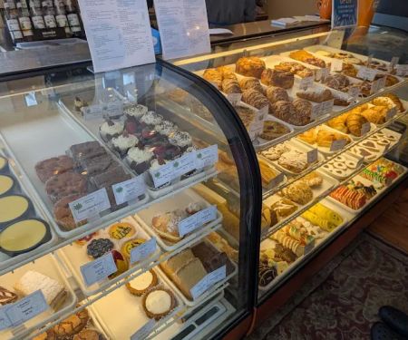 La Maison Blanche Bakery Cafe