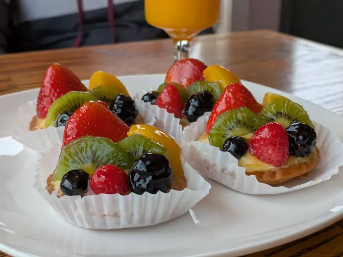 La Maison Blanche Bakery Cafe Picture 3