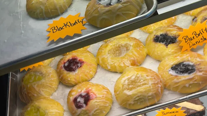 The Donut Hut & Bakery LLC Picture 4