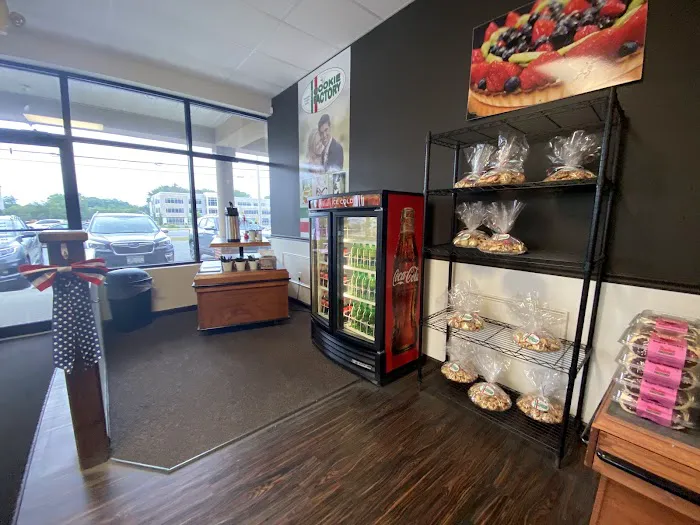 The Cookie Factory Picture 5