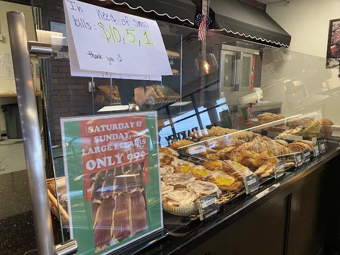 The Cookie Factory Picture 4