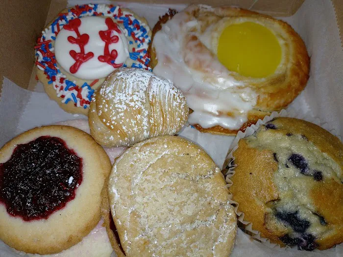 The Cookie Factory Picture 2