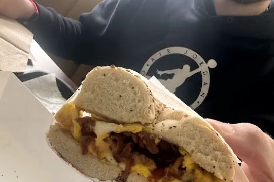 Willieu2019s Gourmet Cafe