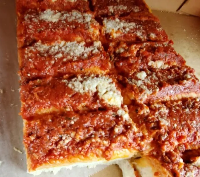 Holland Farms Bakery & Deli Picture 5