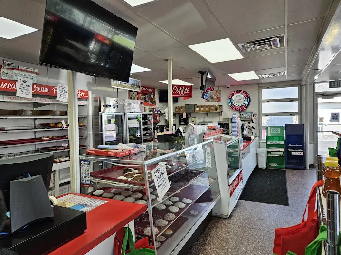Holland Farms Bakery & Deli Picture 2