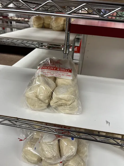 Holland Farms Bakery & Deli Picture 6