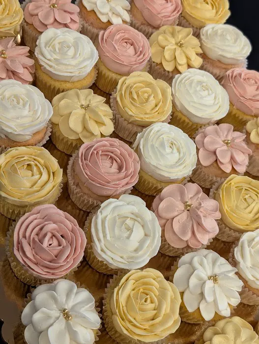 Lizzy's Cupcakery & Candies Picture 6