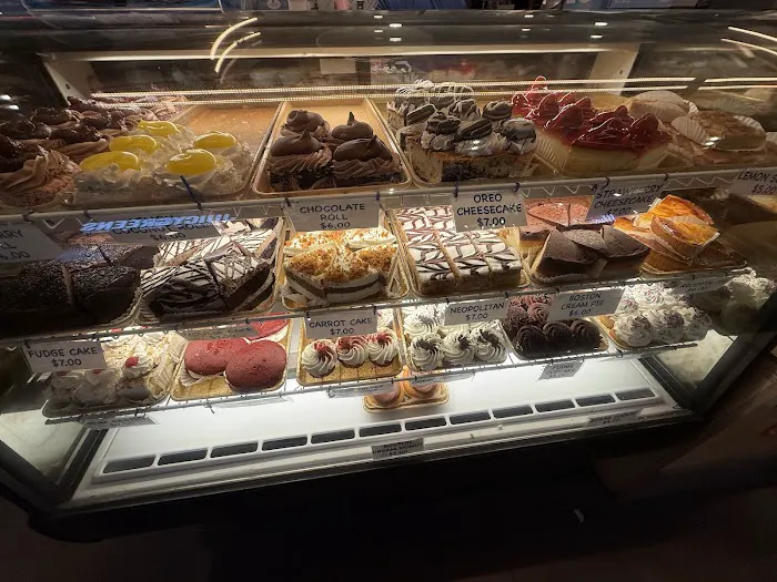 Mike’s Pastry Picture 1