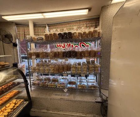 Bova's Bakery