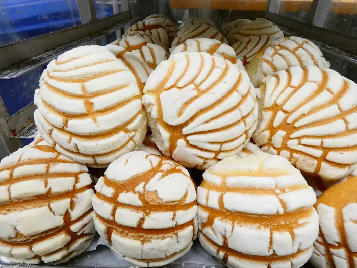 Lolly's Bakery Picture 6