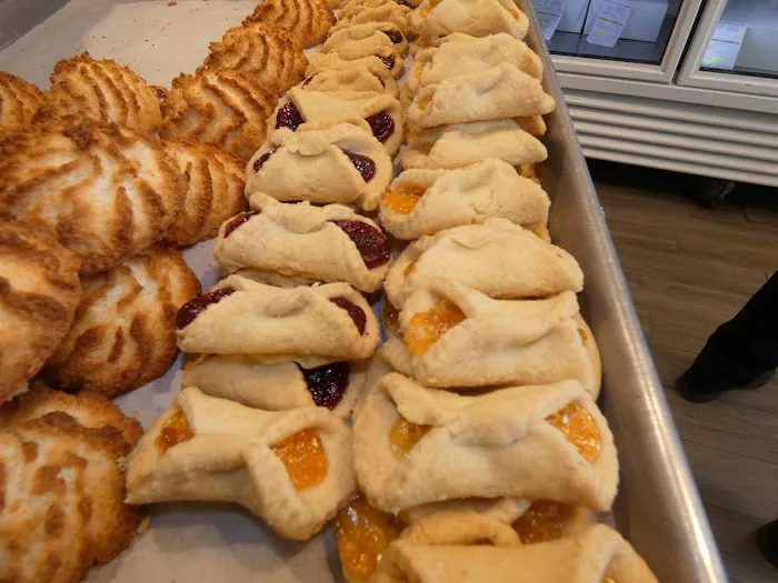 Lolly's Bakery Picture 4
