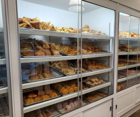 Lolly's Bakery