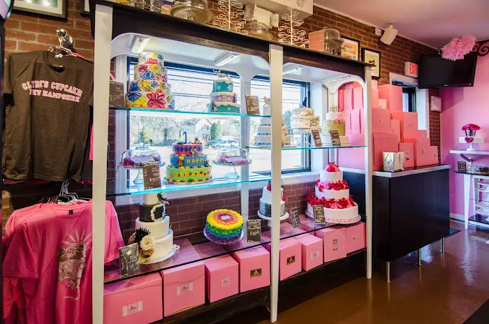 Clyde's Cupcakes Picture 7