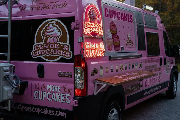 Clyde's Cupcakes Picture 2