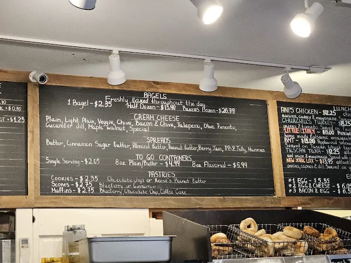 Ani's Bagel Cafe Picture 4