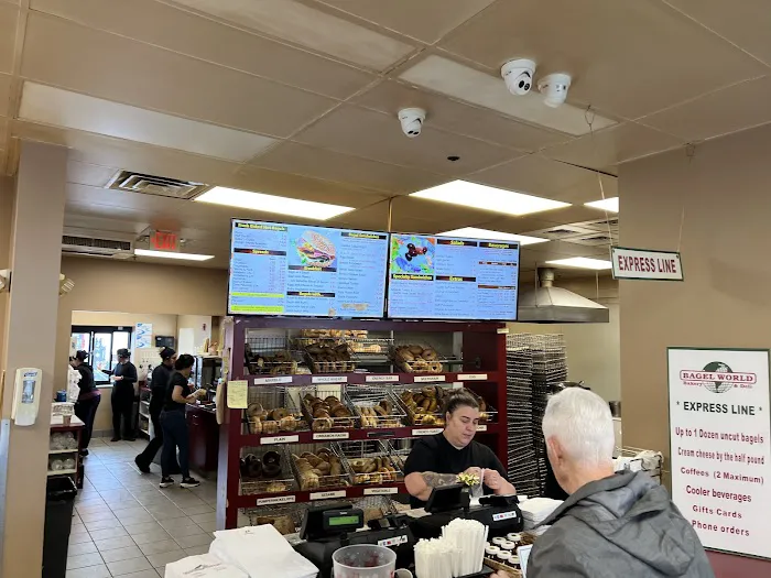Bagel World Bakery Picture 1