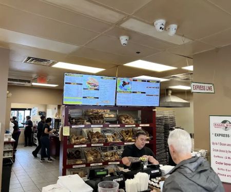 Bagel World Bakery