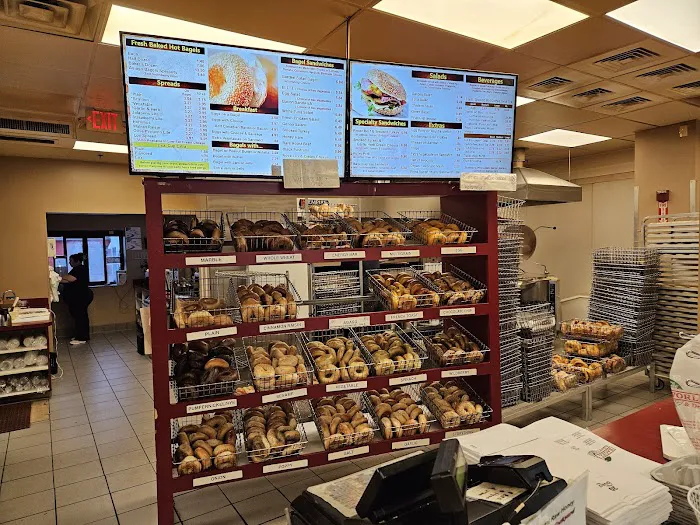 Bagel World Bakery Picture 7