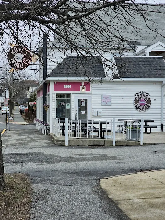 Kane's Donuts-Lincoln Avenue Picture 5