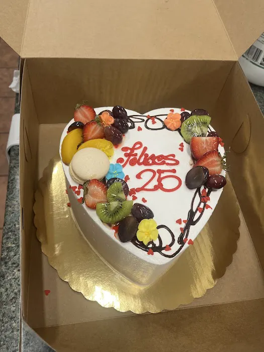 Lolly's Bakery Picture 1
