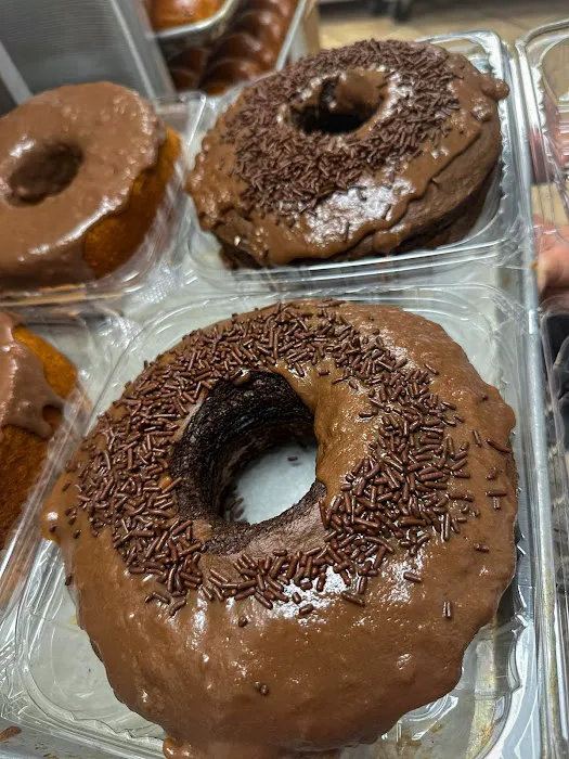 Padaria Brasileira em Everett | Vitória Bakery and Burgers | Everett - MA Picture 7